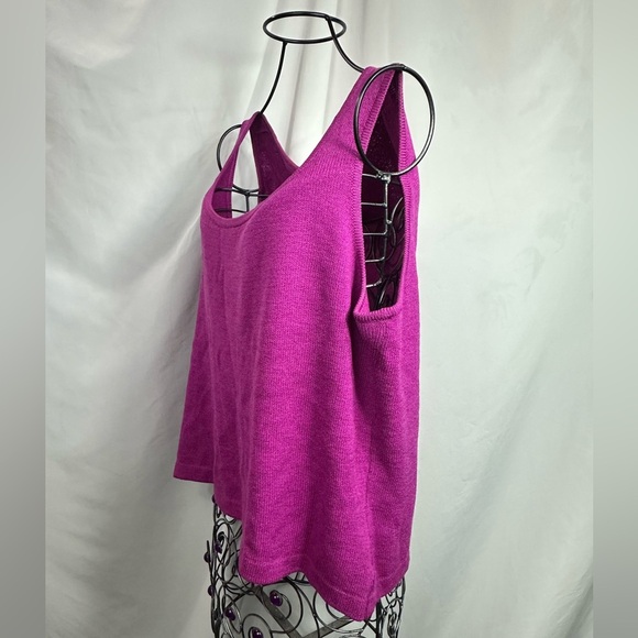 St John Magenta pink santana knit tank top size L - Picture 7 of 9
